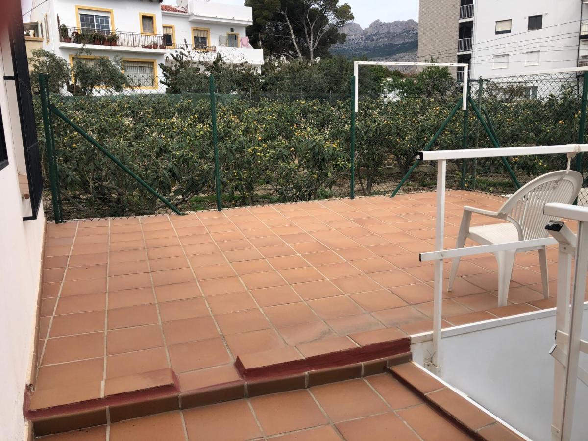 Acogedora Casa En Cap Negret, Ubicada A Primera Linea De La Playa. Алтеа Екстериор снимка